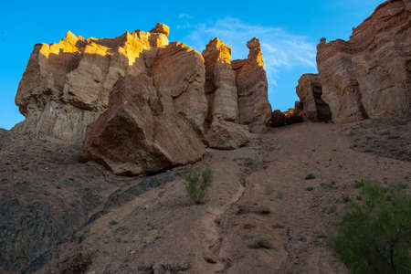 Morning rays illuminating the canyon, early in the morningの写真素材