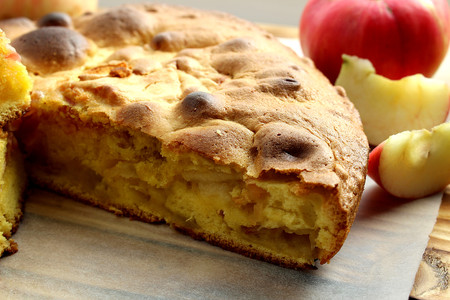 delicious apple pie cooked in the ovenの写真素材