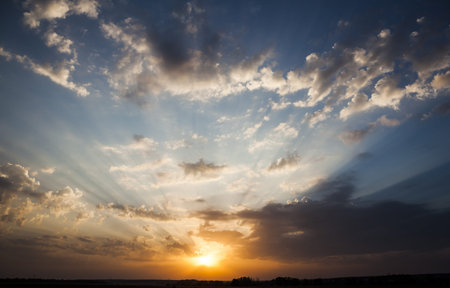 sky with clouds in the evening