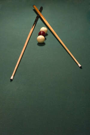 billiard balls and cue on table
のeditorial素材