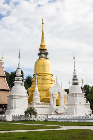 The golden pagoda at Wat Suan Dok, Chiangmai, Thailand. の写真素材