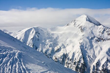 Panorama of winter mountains. Alpine ski resort Bansko, Bulgariaの写真素材