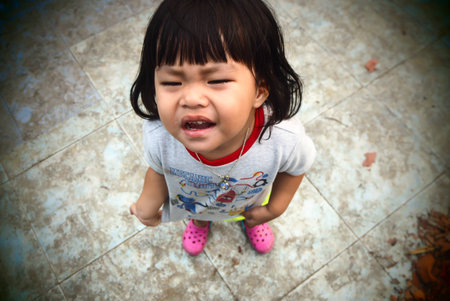 little kids cry