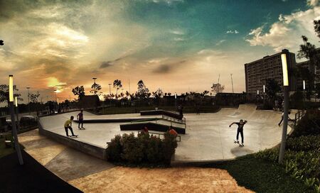 Sunset at the skateparkの素材