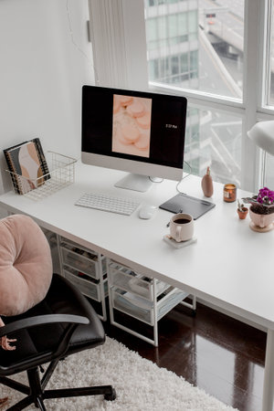 a clean desk setup for successのeditorial素材
