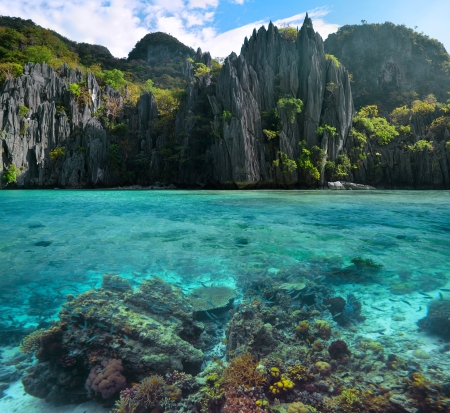Photo of sharp cliffs and colorful coral reefs in the Philippines.の写真素材