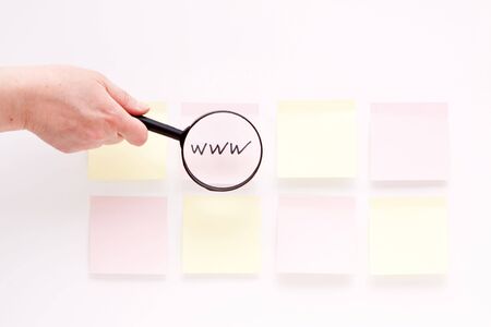 Post it note that reads wwwの写真素材