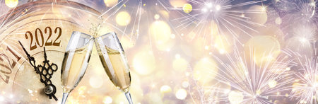 New Year 2022 - Celebration With Champagne And Clock - Abstract Defocused Lightsの写真素材