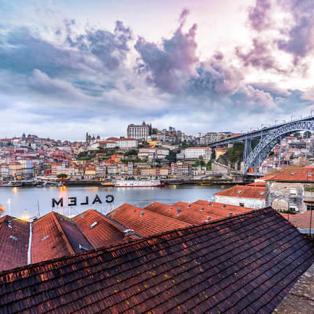 Vila Nova de Gaia, Porto, Portugal - Nov.22, 2019: Cityscape overlooking the historic district of Ribeira, the Douro River and the LuÃ­s I Bridgeのeditorial素材