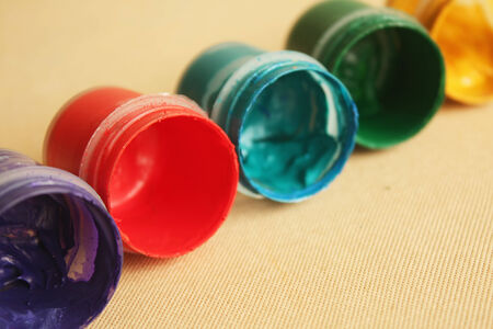 Color paints