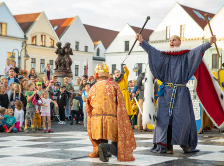 Zilina, Slovak RepubliÑ, Slovakia - July 28, 2023: Live chess figurines dressed in medieval costumes and armours during traditional annual restoration known as a "Stredoveky den" in Zilina, Slovakia.のeditorial素材
