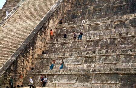 The archaeological site of Chichen Itza was inscribed on the list Sitemin 1988. On July 7, 2007, was recognized as one of the New Seven Wonders of the modern world, by a private initiative without the support of Unesco, but with the recognition of millionの写真素材