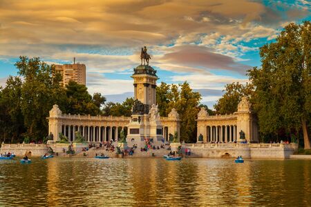 Monument to Alfonso XII in the Parque de Buen Retiro in Madird, Spainのeditorial素材