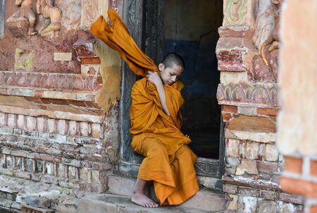 Thailand novices are reading to learn.のeditorial素材