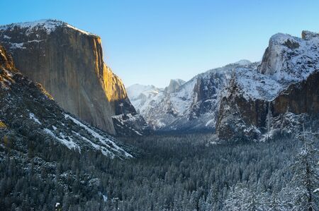 Yosemite National Park in Winter  Tunnel Viewの写真素材