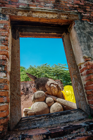 Ayutthaya site, Sleep Buddha at Wat Phutthaisawan temple, Ayutaya Province ,Thailandの写真素材