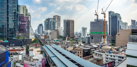 Bangkok, Thailand - Oct 11, 2018 Cityscape over the rail of BTS skytrain in downtown of Sukhumvit.のeditorial素材