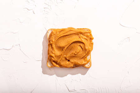 Toast with peanut butter