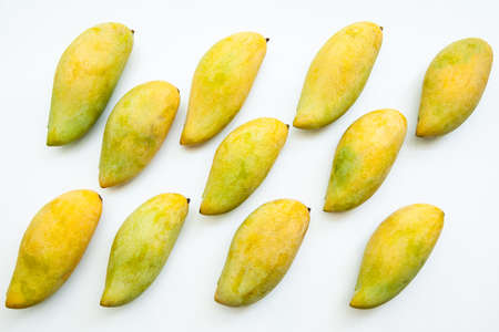Ripe mangoes isolated on white background, Fruit pattern