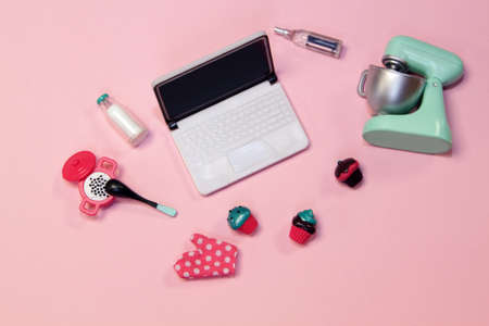 conceptual image in the style of minimal working remotely housewife. online shop selling cupcakesの写真素材