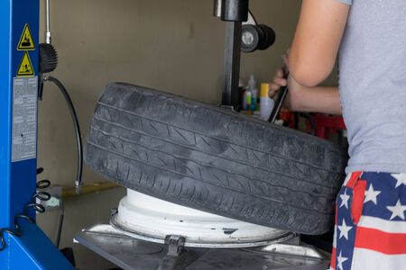 Car tire change Tires that are out of use.の写真素材