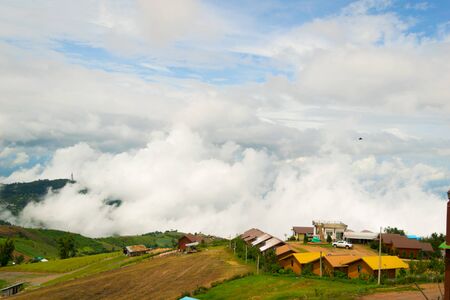 View nature mountain sky and fog phu tubberk thailandのeditorial素材