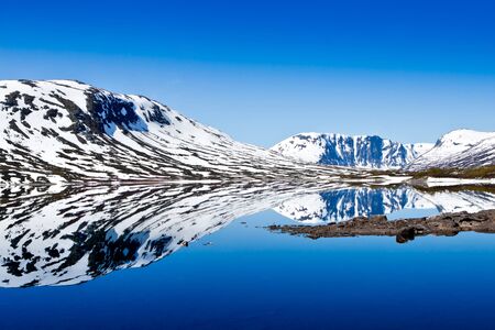 Mountain Reflection の写真素材