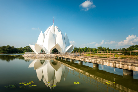 white lotus-shaped pagoda in the lake, Buddhist in Ban Chiang, Udon Thani, Thailand.のeditorial素材