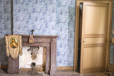 Urbex, An old abandoned house in Belgium.の写真素材