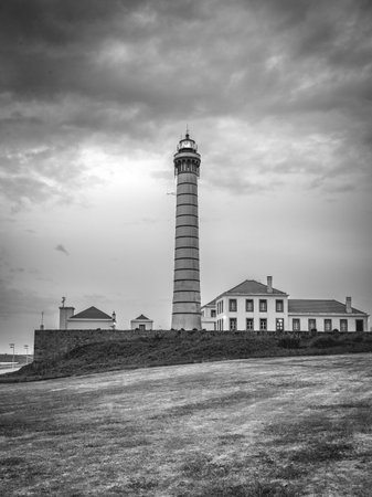 Farol de Leca, lighthouse on the coast of Porto, Portugal.の写真素材