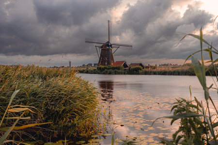 The windmills of KInderdijk, early morning. Netherlands.の写真素材