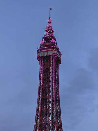 Februari 13, 2026. The blackpool tower during sunset.のeditorial素材