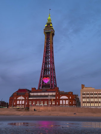 Februari 13, 2026. The blackpool tower during sunset.