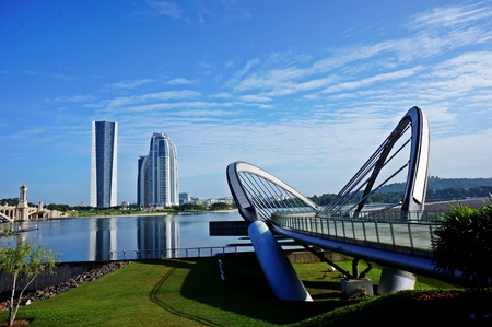 Bridge and building in Putrajaya のeditorial素材