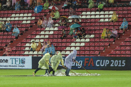 BANGKOK,THAILAND:September 2015:Field Staff  of SCG Mungthong UTD in football Chang FA Cup round of 8 teams between SCG Mungthong UTD ; Chiangrai UTD  at SCG Stadium on September,23,2015inThailand.のeditorial素材