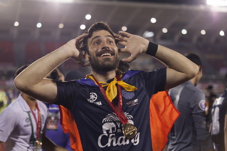 BANGKOK,THAILAND:November;2015:Andres Jose Tunez Arceo of Buriram in football Toyota League cupbetween Sisaket FC and BURIRAM UTD. , at Supachalasai Stadium on November 21,2015:Thailand.のeditorial素材