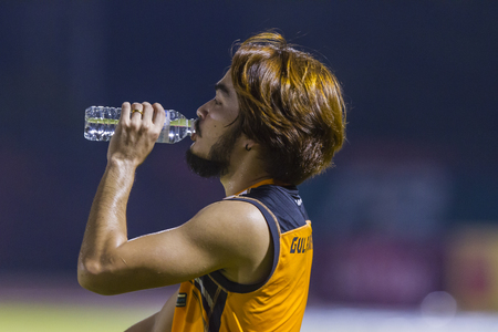 BANGKOK,THAILAND:November 2015:Teerapong of Sarabiri in football Toyota Thai Premier League between BEC Tero Sasana FC and Saraburi FC at 72nd Anniversary Stadium on November,29,2015;Thailand.のeditorial素材