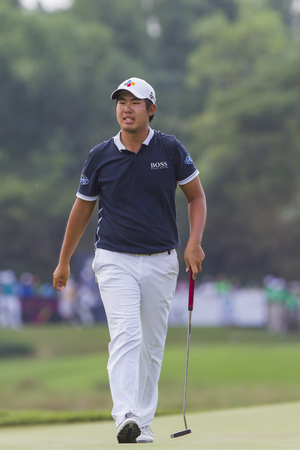 CHONBURI,THAILAND :DECEMBER 13:Byeonghun AN in action during THAILAND GOLF CHAMPIONSHIP 2015  on December 13 at Amata Spring Country Club, Chonburi Thailand.のeditorial素材