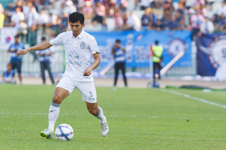 BANGKOK,THAILAND:APRIL;2016:Sathapon Dangsri of Buriram during football Toyota League cup between Army FC and BURIRAM UTD. , at Army Stadium on April 10,2016:Thailand.のeditorial素材