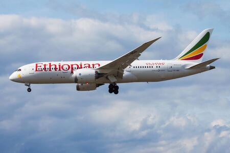 FRANKFURT / GERMANY - AUGUST 17, 2014: Ethiopian Airlines Boeing 787-8 Dreamliner ET-AOU passenger plane landing at Frankfurt airportのeditorial素材