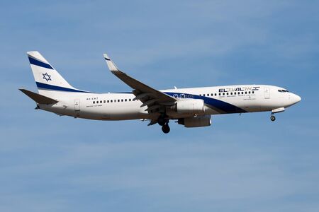 FRANKFURT / GERMANY - AUGUST 21, 2013: EL AL Israel Airlines Boeing 737-800 4X-EKT passenger plane landing at Frankfurt Airportのeditorial素材