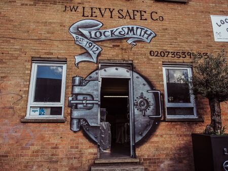 London, England - September 29 2015: JW Levy Safe Co Locksmith since 1912 in Shoreditchのeditorial素材