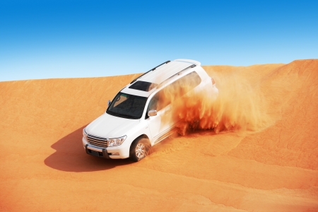 4x4 dune bashing is a popular sport of the Arabian desertのeditorial素材