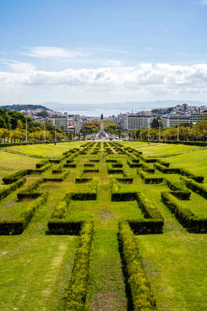 Eduardo VII garden with a statue of the Marquis of Pombal at the end, Lisbon, Portugalの写真素材