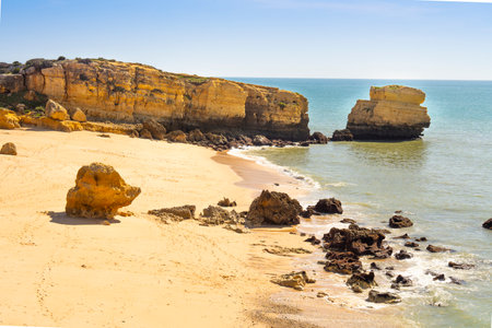 Beautiful Ocean View by the Coast in SÃ£o Rafael's Beach, Albufeira, Algarve- Portugalの写真素材