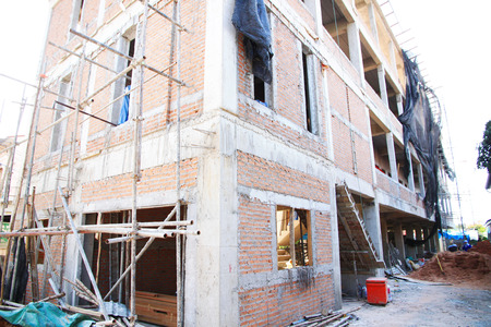 Construction Industry, House, Residential Structure, frame, Residential District, Construction Site, Architecture, Incomplete, Construction Material, Timber, Plywood, Oriented Strand Board, storey, Composite Material.のeditorial素材