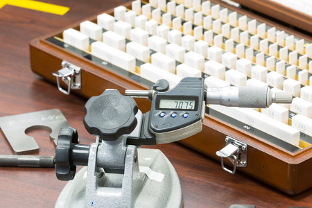 operator calibration micrometer by block gaugeの写真素材