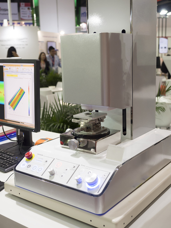 operator inspection high precision part by aotumate vision systemの写真素材