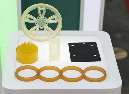 high precision aluminium rubber and plastic automotive part manufacturing by casting and machining