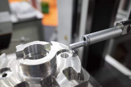 operator inspection turbo surface roughness by roughness tester_002